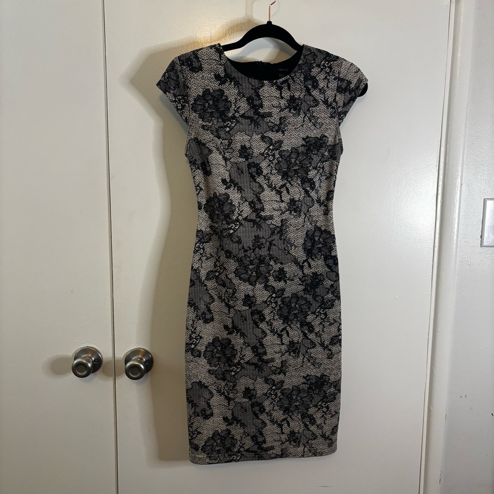 Forever 21 Black Floral Sheath Dress